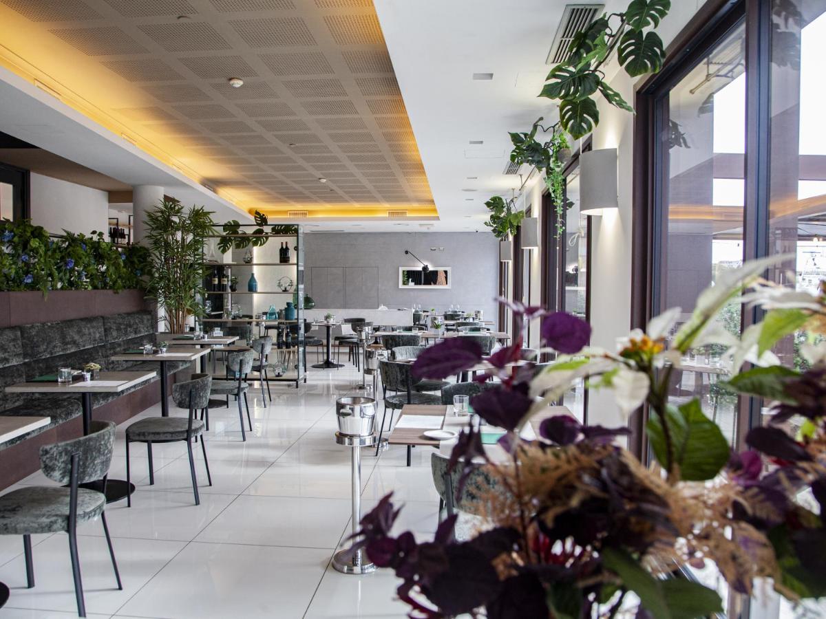 Hotel Tiber Fiumicino Exterior photo